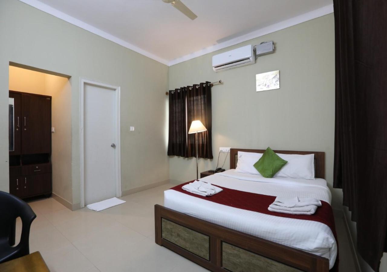 Hotel The Green Orchid Мисор Екстериор снимка